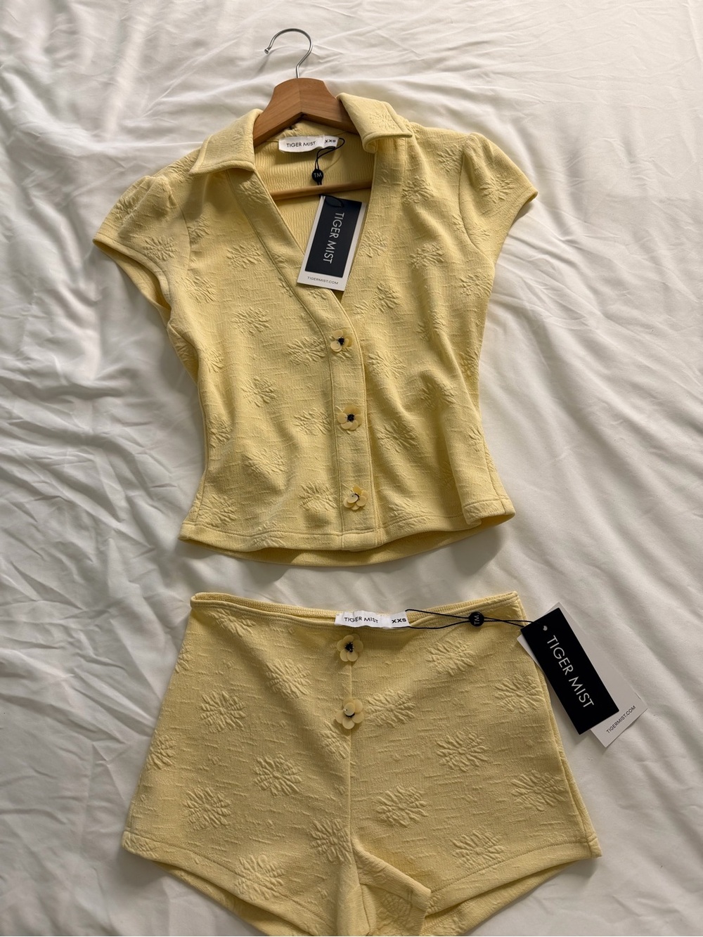 Tiger Mist Pale Yellow Textured Mini Skirt Set